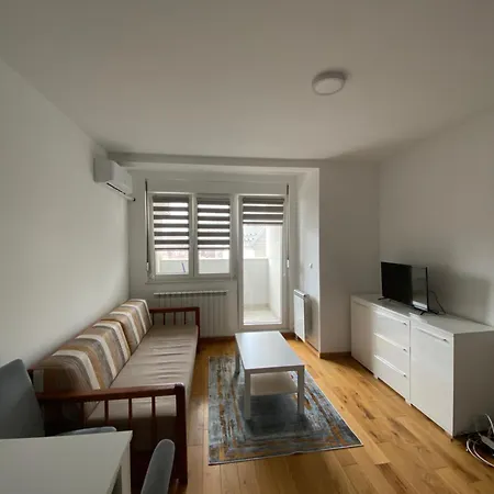 Apartment Vukov Spomenik 24 *